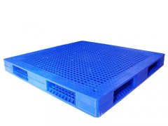 在運(yùn)輸和裝卸過(guò)程中，如何保護(hù)九腳塑料托盤？